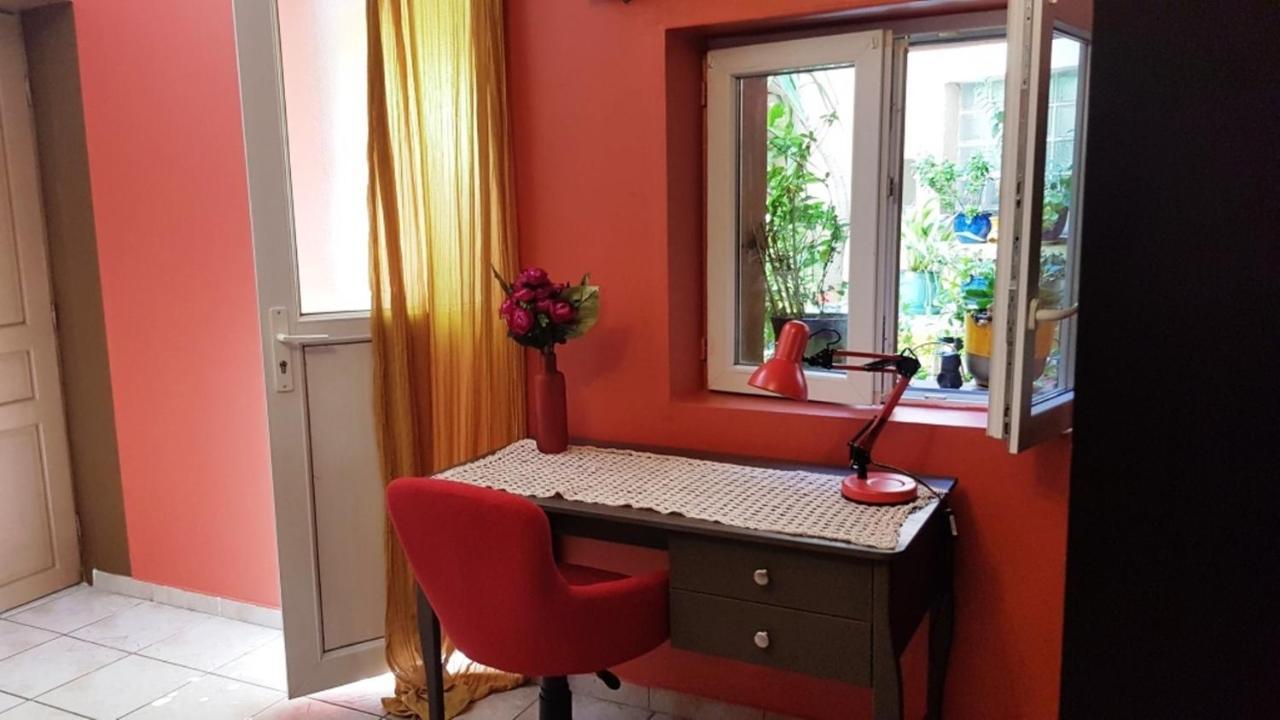Petit Patio En Centre Ville Nîmes Zewnętrze zdjęcie